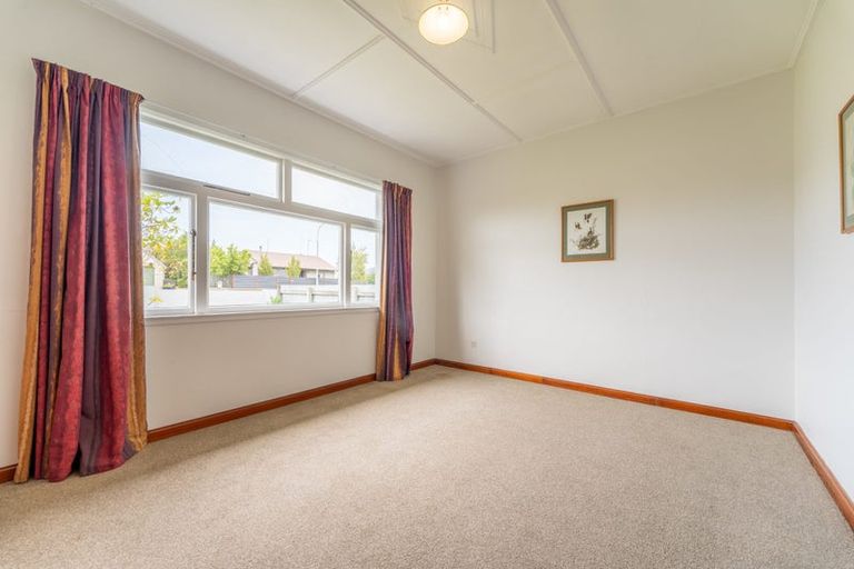 Photo of property in 35 Saint George Street, Watlington, Timaru, 7910
