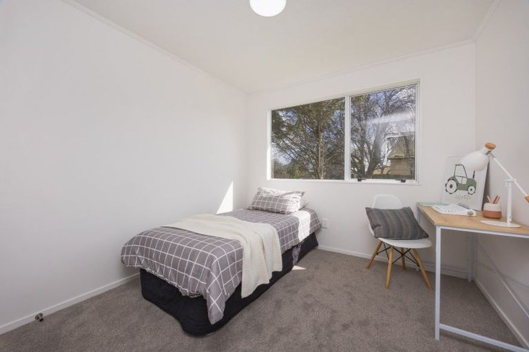 Photo of property in 18 Capri Place, Awapuni, Palmerston North, 4412