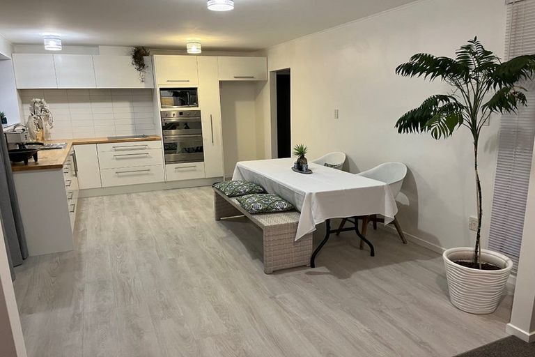 Photo of property in 2/162 Main Road, Redcliffs, Christchurch, 8081