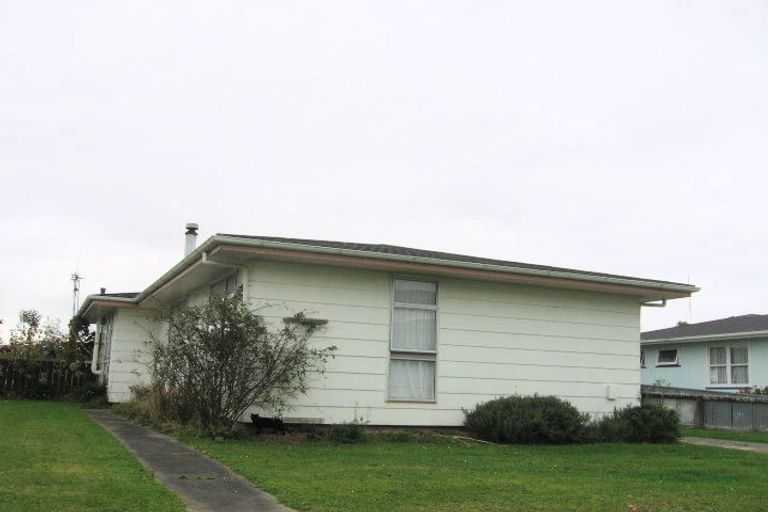 Photo of property in 21 Sinclair Avenue, Highbury, Palmerston North, 4412