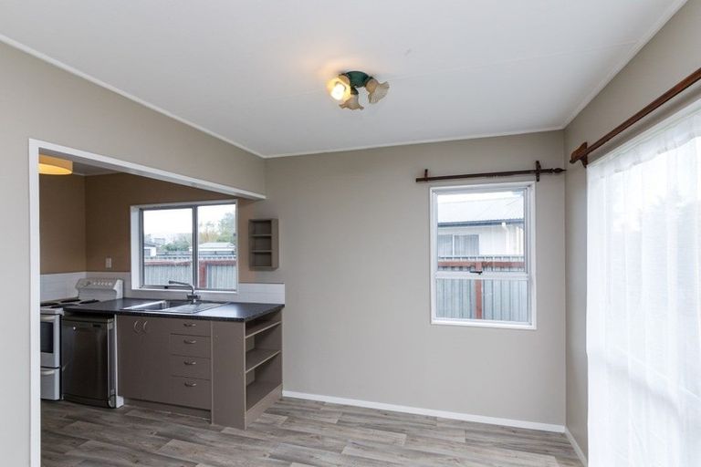 Photo of property in 40 Geraldine Crescent, Cloverlea, Palmerston North, 4412