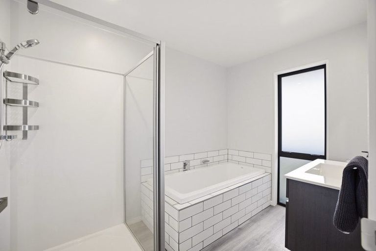 Photo of property in 73 Aviemore Drive, Marshland, Christchurch, 8083