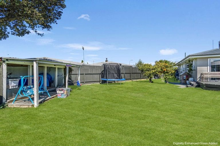 Photo of property in 12 Hitchings Avenue, Onekawa, Napier, 4110