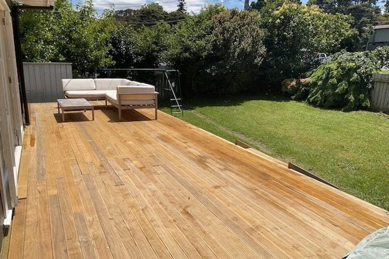 Photo of property in 18 Norman Road, Titirangi, Auckland, 0604