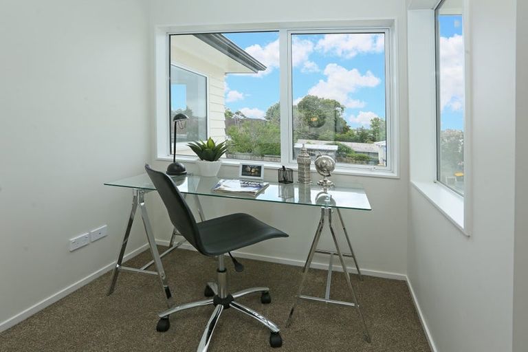 Photo of property in 679a Swanson Road, Swanson, Auckland, 0612