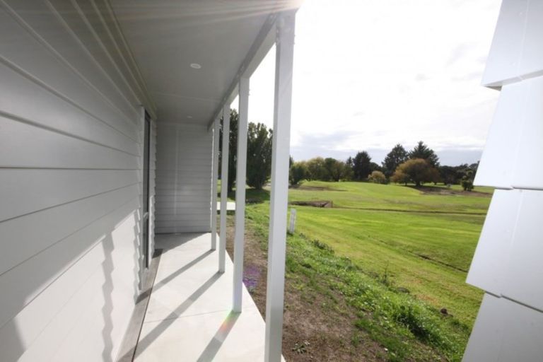 Photo of property in 14 Lynette Place, Mangere, Auckland, 2022