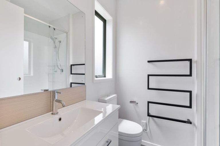 Photo of property in 16 Guy King Place, Huntly, 3700