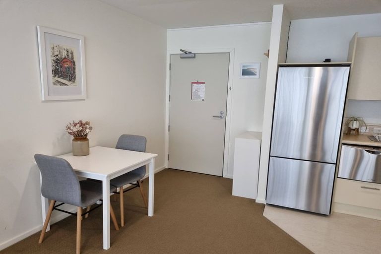 Photo of property in Terrace Heights Apartments, 2/163p The Terrace, Wellington Central, Wellington, 6011