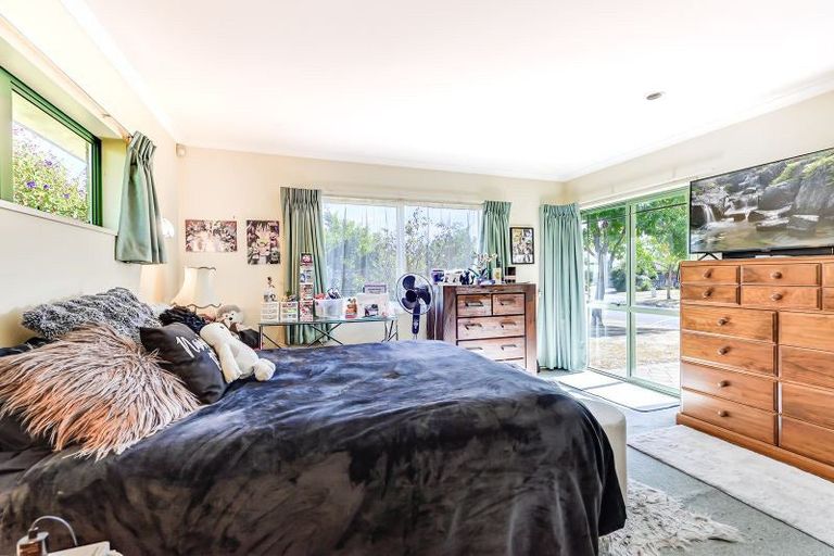 Photo of property in 2 Dingwall Court, Rototuna, Hamilton, 3210