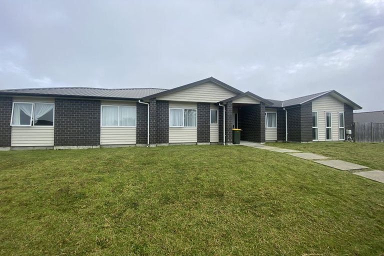 Photo of property in 11 Raymond Grace Avenue, Huapai, Kumeu, 0810