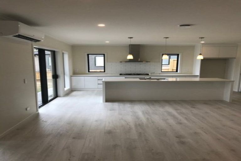 Photo of property in 13 Waikaka Place, Rototuna North, Hamilton, 3210