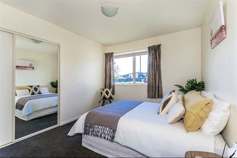 Photo of property in 1 Parklea Avenue, Halswell, Christchurch, 8025