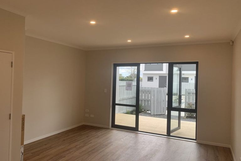 Photo of property in 6/66 Swanson Road, Henderson, Auckland, 0610