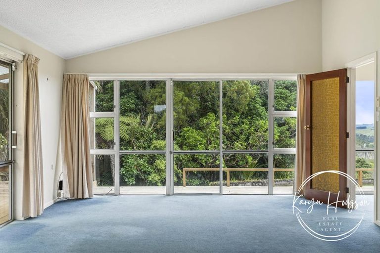 Photo of property in 26 Whaka Street, Maungaturoto, 0520