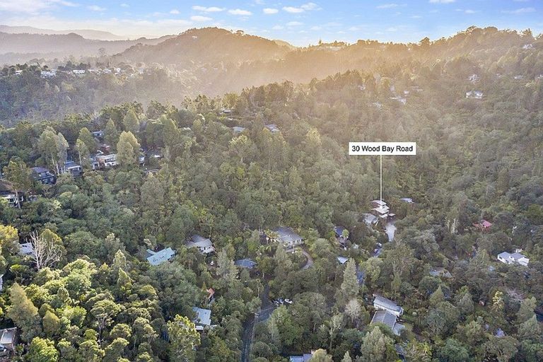 Photo of property in 30 Wood Bay Road, Titirangi, Auckland, 0604