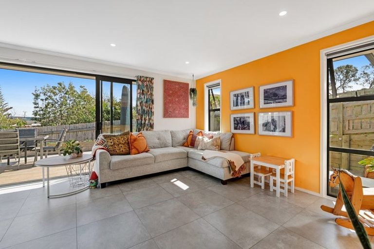 Photo of property in 9 St Julia Court, Helensville, 0800