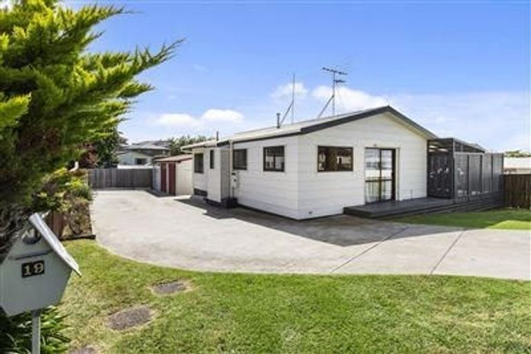 Photo of property in 19 Mellsop Avenue, Waiuku, 2123