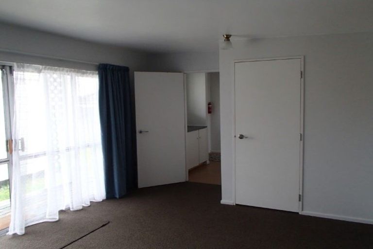 Photo of property in 15 Ada Street, Hokowhitu, Palmerston North, 4410