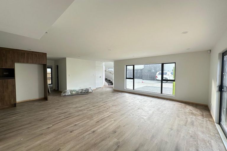 Photo of property in 33b Edmund Hillary Avenue, Papakura, 2110