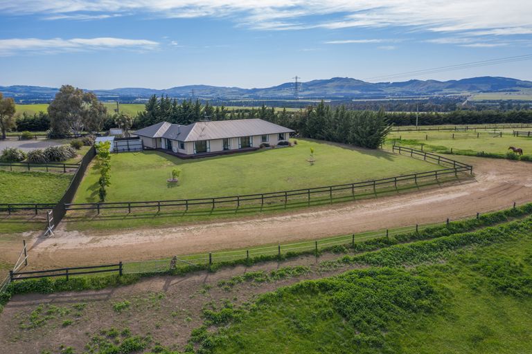 Photo of property in 195 Mound Road, Broomfield, 7482