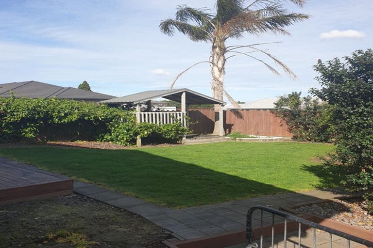 Photo of property in 86 Racecourse Road, Waiuku, 2123