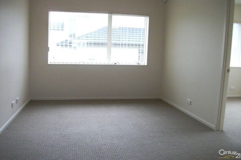 Photo of property in 22 Terrasini Drive, Flat Bush, Auckland, 2019
