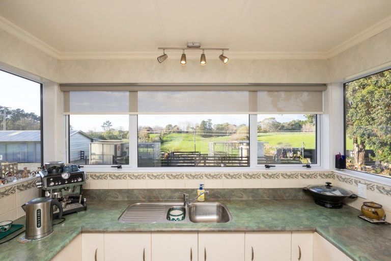 Photo of property in 658 Roberts Line, Kelvin Grove, Palmerston North, 4470