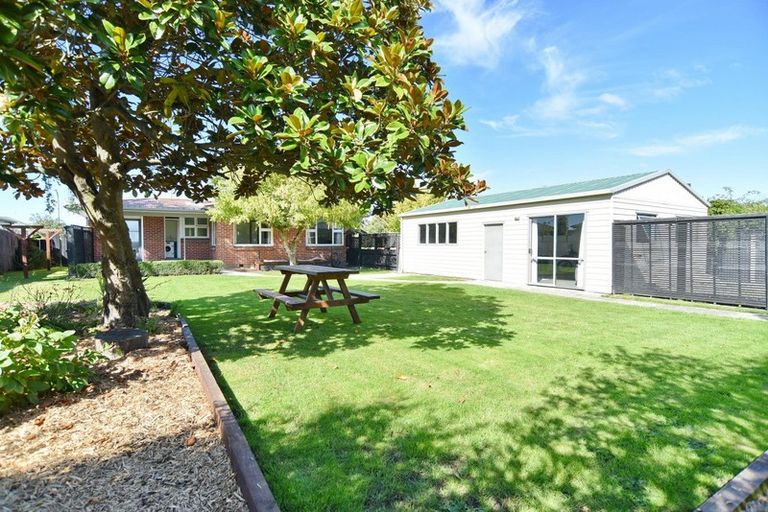 Photo of property in 69 Bush Street, Rangiora, 7400