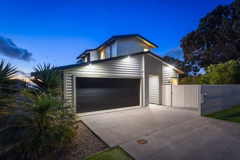 Photo of property in 183 Rosetta Road, Raumati South, Paraparaumu, 5032