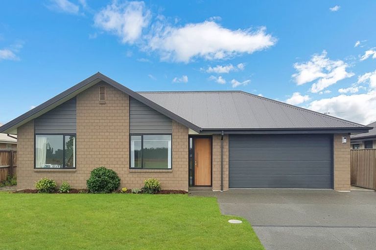 Photo of property in 14 Mclenaghan Road, Rolleston, 7614