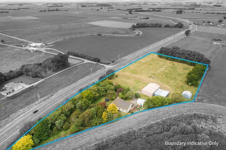 Photo of property in 1216 Rangiotu Road, Tiakitahuna, Palmerston North, 4477
