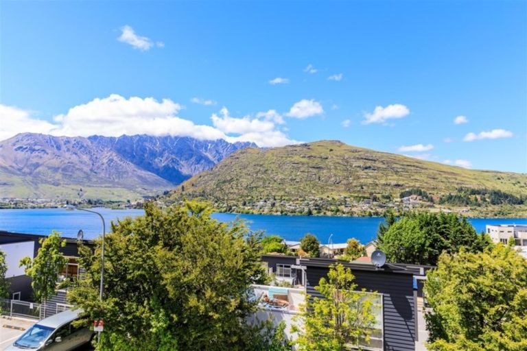 Photo of property in Greenstone Terraces, 5/716 Frankton Road, Queenstown, 9300