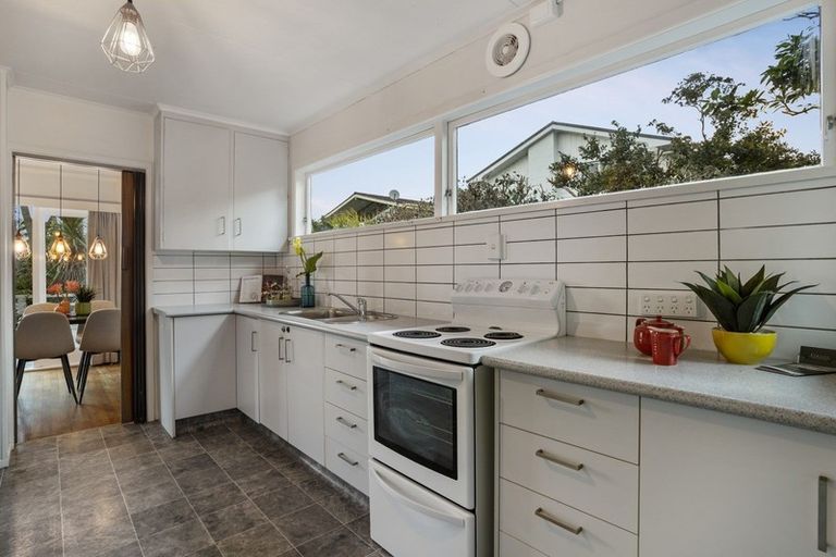 Photo of property in 12 Felton Mathew Avenue, St Johns, Auckland, 1072