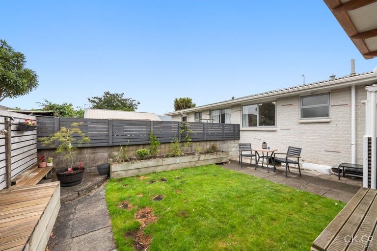 Photo of property in 4/12 Poplar Grove, Ebdentown, Upper Hutt, 5018