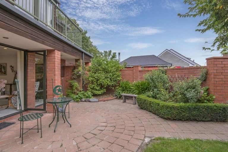 Photo of property in 16a Greers Road, Ilam, Christchurch, 8041