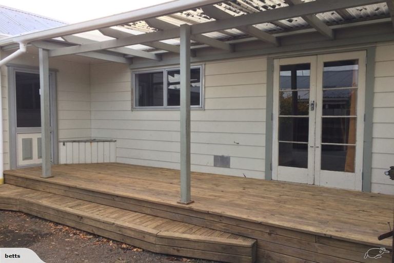 Photo of property in 20 Moore Crescent, Carterton, 5713