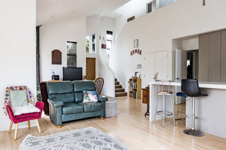 Photo of property in 15 Violet Street, Raglan, 3225