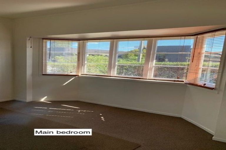 Photo of property in 12 Hugh Brown Drive, New Lynn, Auckland, 0600