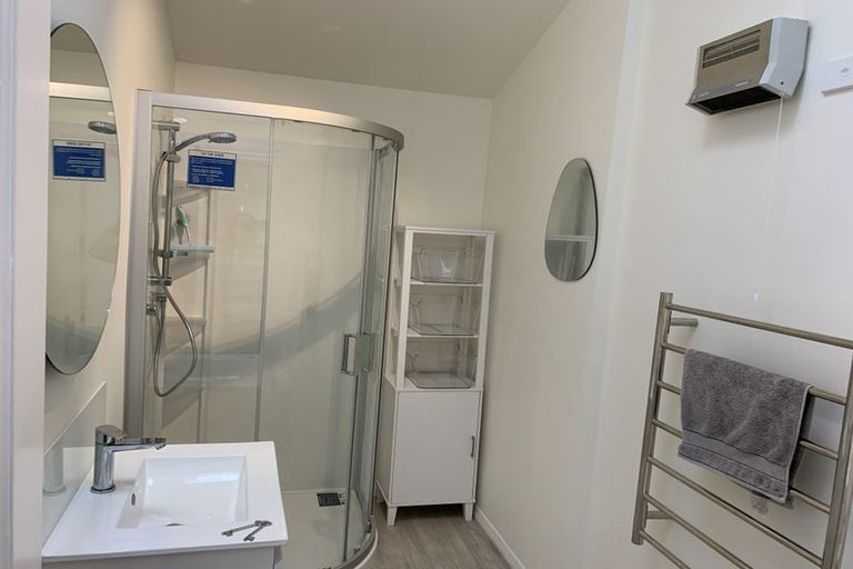 Photo of property in 208 The Terrace, Wellington Central, Wellington, 6011