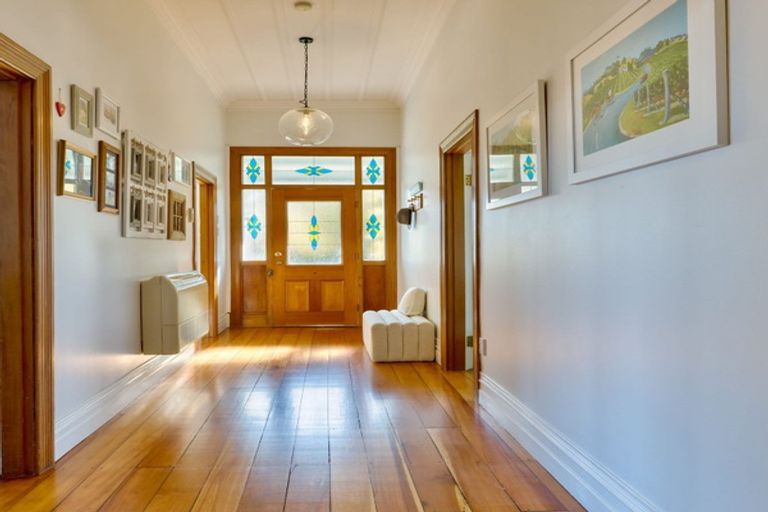 Photo of property in 49 Te Aute Road, Havelock North, 4130