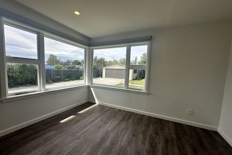 Photo of property in 34 Pembroke Street, Avondale, Christchurch, 8061