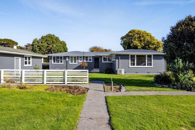 Photo of property in 5 Domett Street, Opunake, 4616