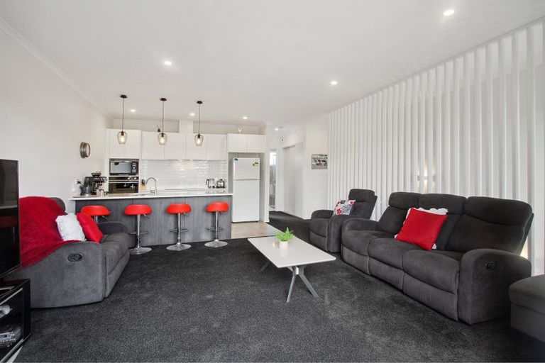 Photo of property in 93 Bomb Point Drive, Hobsonville, Auckland, 0616