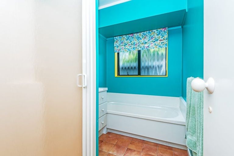 Photo of property in 100 Amberley Avenue, Highbury, Palmerston North, 4412