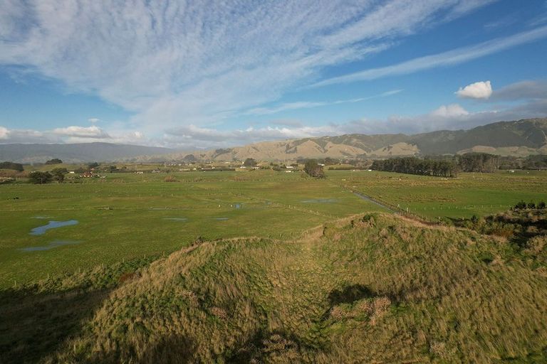 Photo of property in 27 Mahurenga Lane, Te Horo, Otaki, 5581