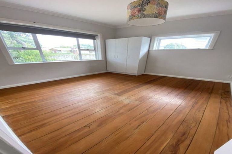 Photo of property in 19b Croft Grove, Moera, Lower Hutt, 5010