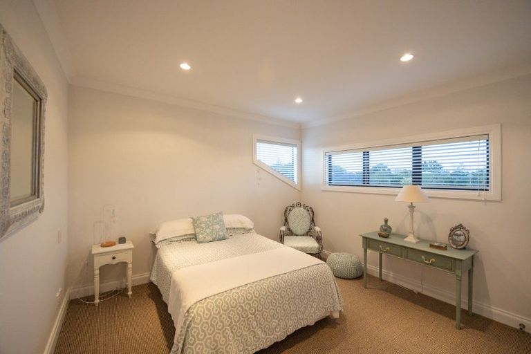 Photo of property in 31 Balmoral Drive, Terrace End, Palmerston North, 4410