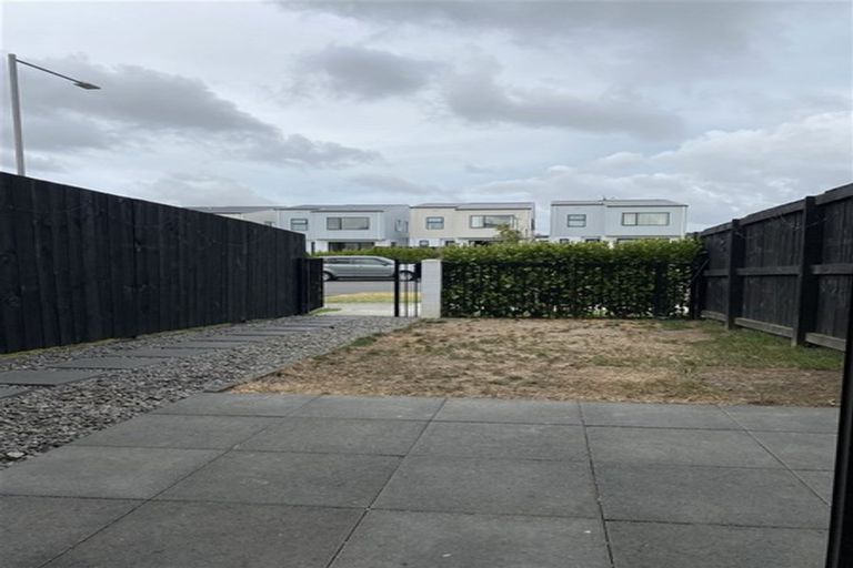 Photo of property in 91 Battalion Drive, Papakura, 2110