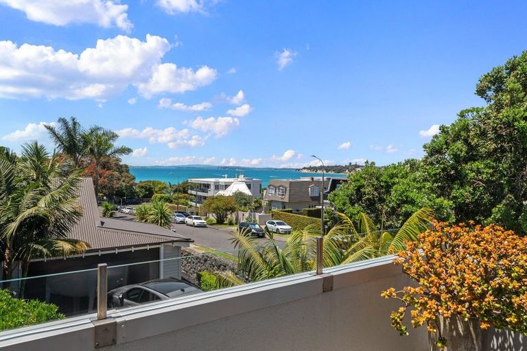 Photo of property in 2/2a Earnoch Avenue, Takapuna, Auckland, 0622