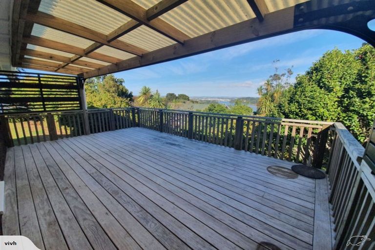 Photo of property in 1/148 Manuka Road, Bayview, Auckland, 0629